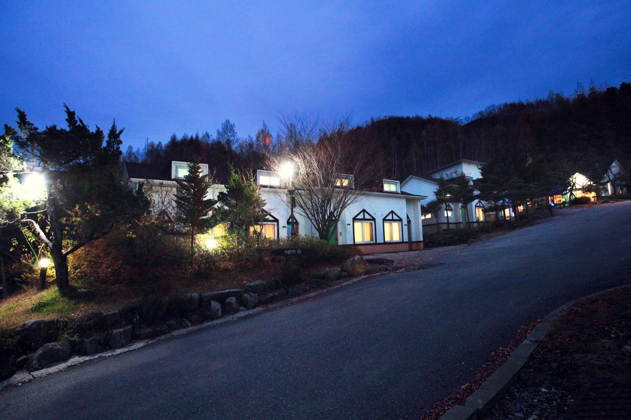 Pyeongchang Iris Pension Екстер'єр фото