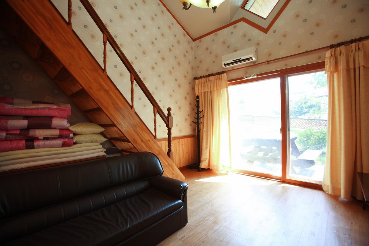 Pyeongchang Iris Pension Екстер'єр фото